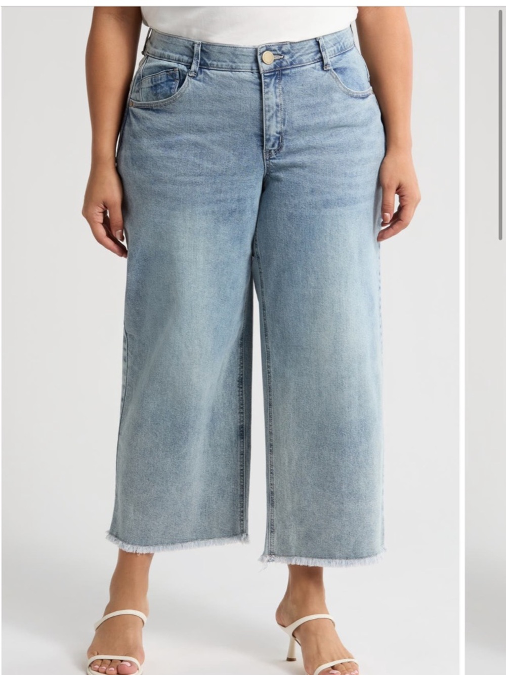 Wit & Wisdom Light Blue Wide-Leg Cropped Jeans